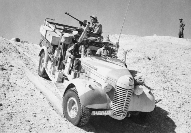 Long_Range_Desert_Group_Chevrolet_30cwt_27_March_1941.jpg