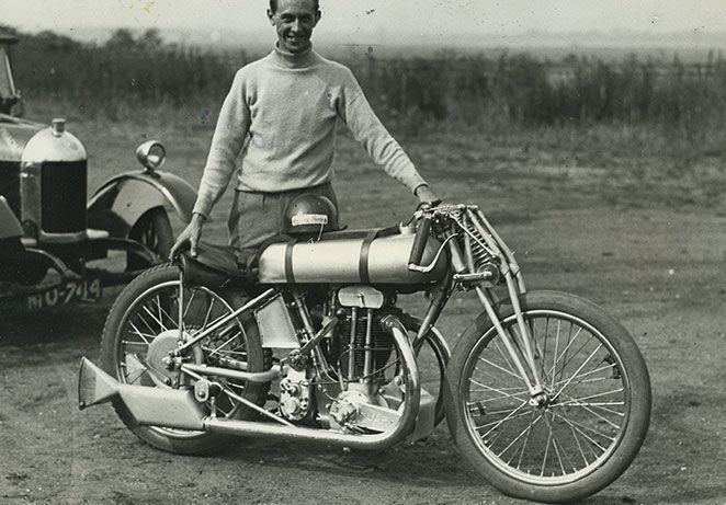 Grindlay-peerless-motorcycle-archive.jpg