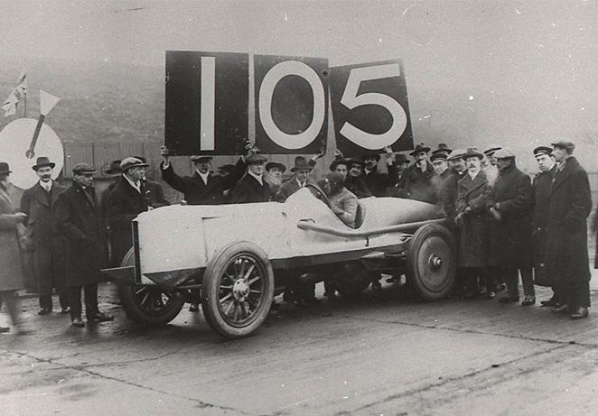 Percy Lambert, the first man to drive 100 miles in one hour 1913.jpg